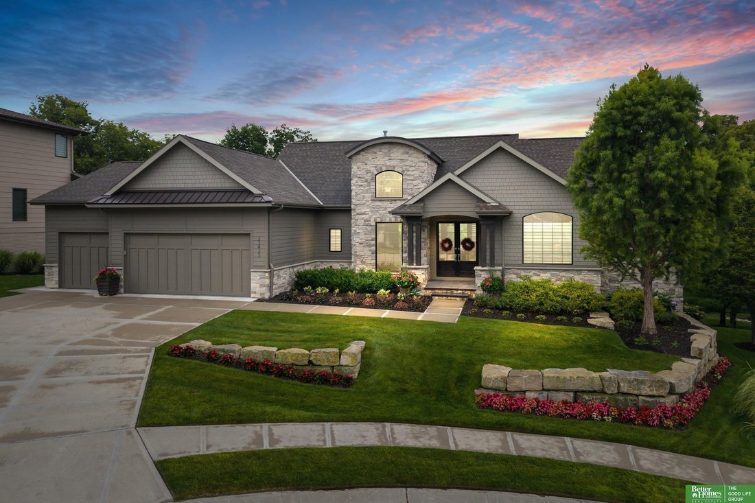 House in Omaha, Nebraska, United States 1 - 18500532