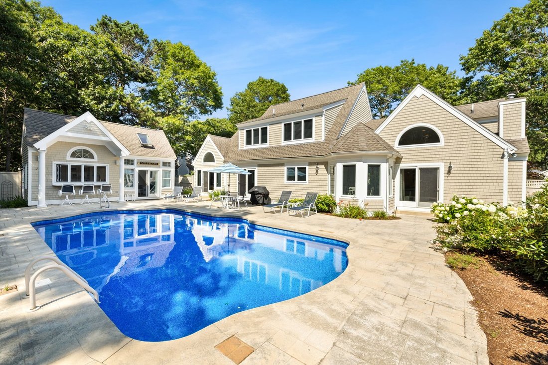 House in Mashpee, Massachusetts, United States 4 - 18500446
