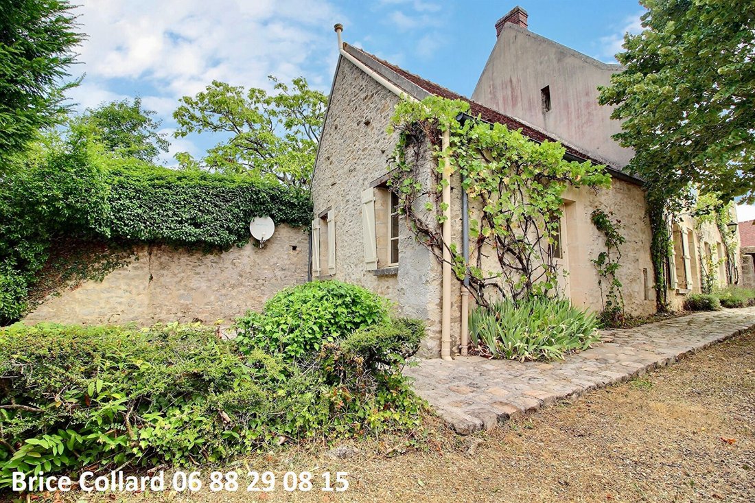Villa in Villers-Saint-Frambourg, Villers-Saint-Frambourg-Ognon, France 3 - 18504217