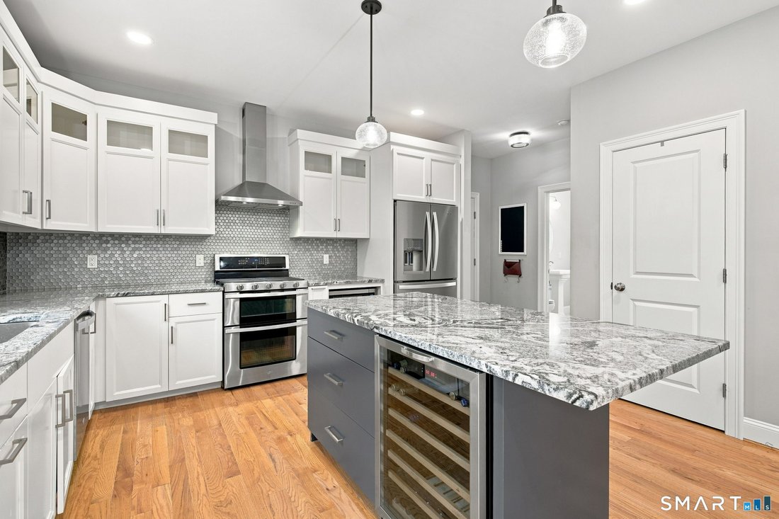House in South Windsor, Connecticut, United States 2 - 18488042