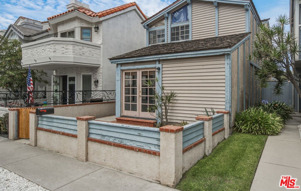 House in Huntington Beach, California, United States 5 - 18501956