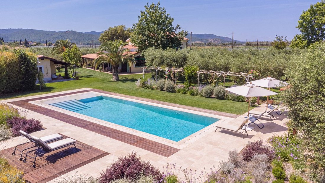 Villa in Manciano, Tuscany, Italy 4 - 18504694