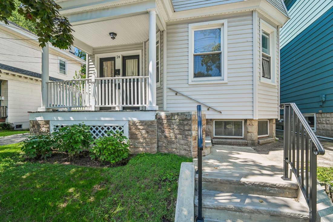 Apartment in Maplewood, New Jersey, United States 2 - 18498162