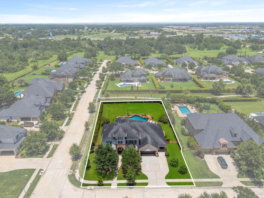 House in Fulshear, Texas, United States 3 - 18500186