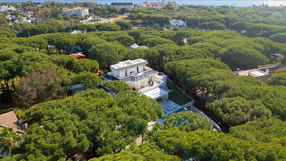 Villa in Elviria-Cabopino, Marbella, Spain 5 - 18502261