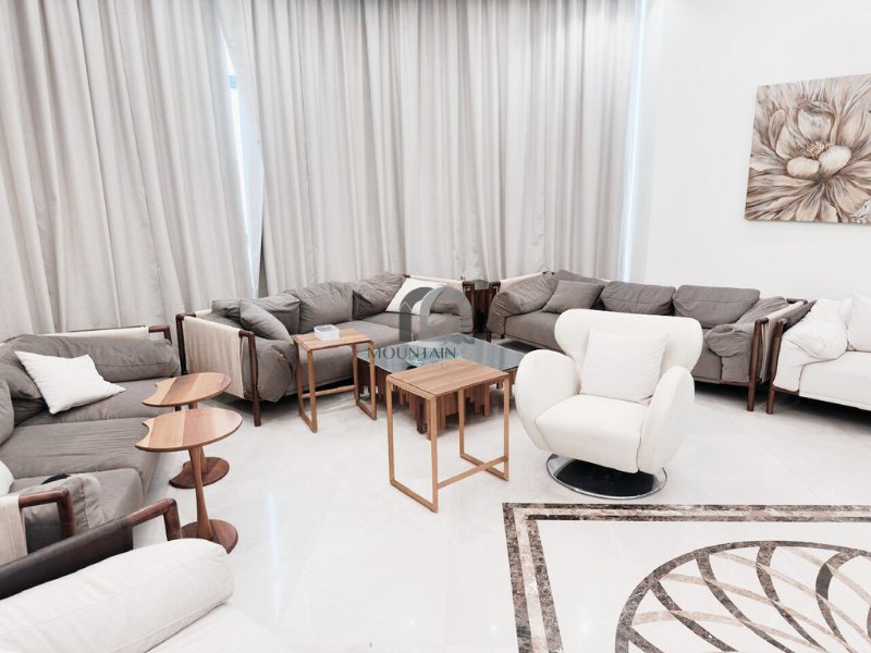 Villa in Mughaidir, Sharjah Emirate, United Arab Emirates 3 - 18500592