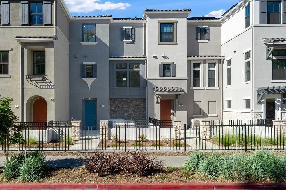 Condo in Mountain View, California, United States 1 - 18502071