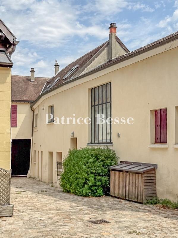 Castle in Est, Ecouen, France 3 - 18503643