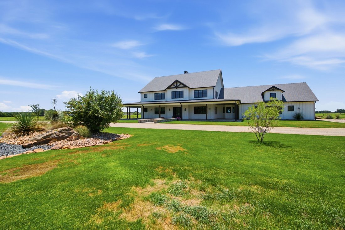 Farm Ranch in Santo, Texas, United States 2 - 18503401