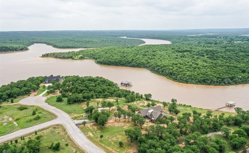 House in Chico, Texas, United States 1