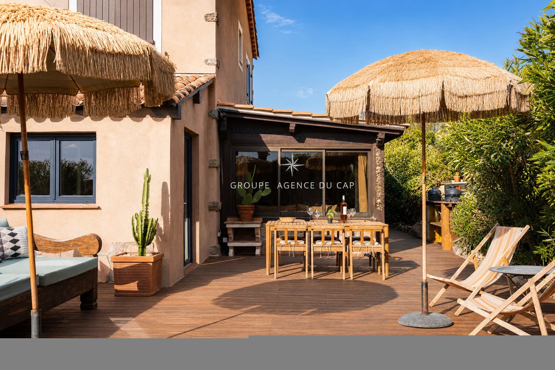 Apartment in Nartelle-Noyer-Bellevue-bd des Sardinaux, Sainte-Maxime, France 1 - 18504228