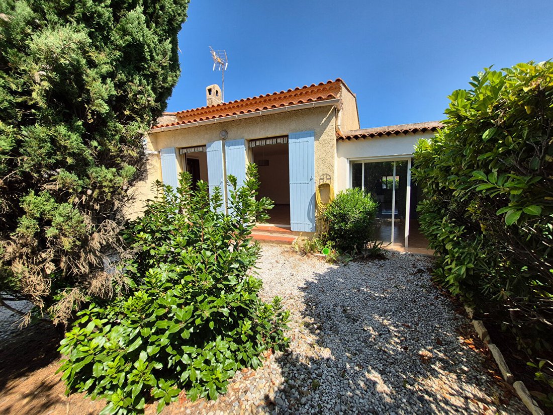 Villa in Six-Fours-les-Plages, Provence-Alpes-Côte d'Azur, France 5 - 18504216