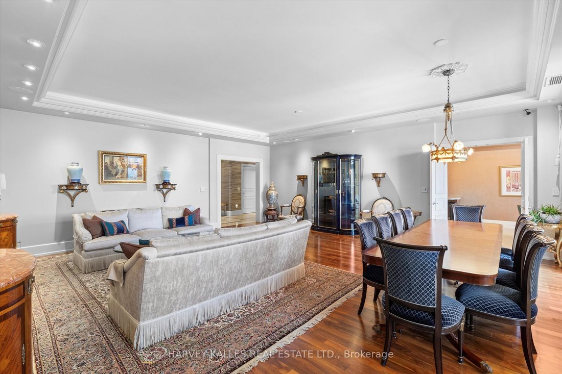 Condo in Toronto, Ontario, Canada 5 - 18504747