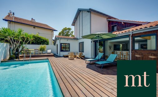Villa in Anglet, Nouvelle-Aquitaine, France 1
