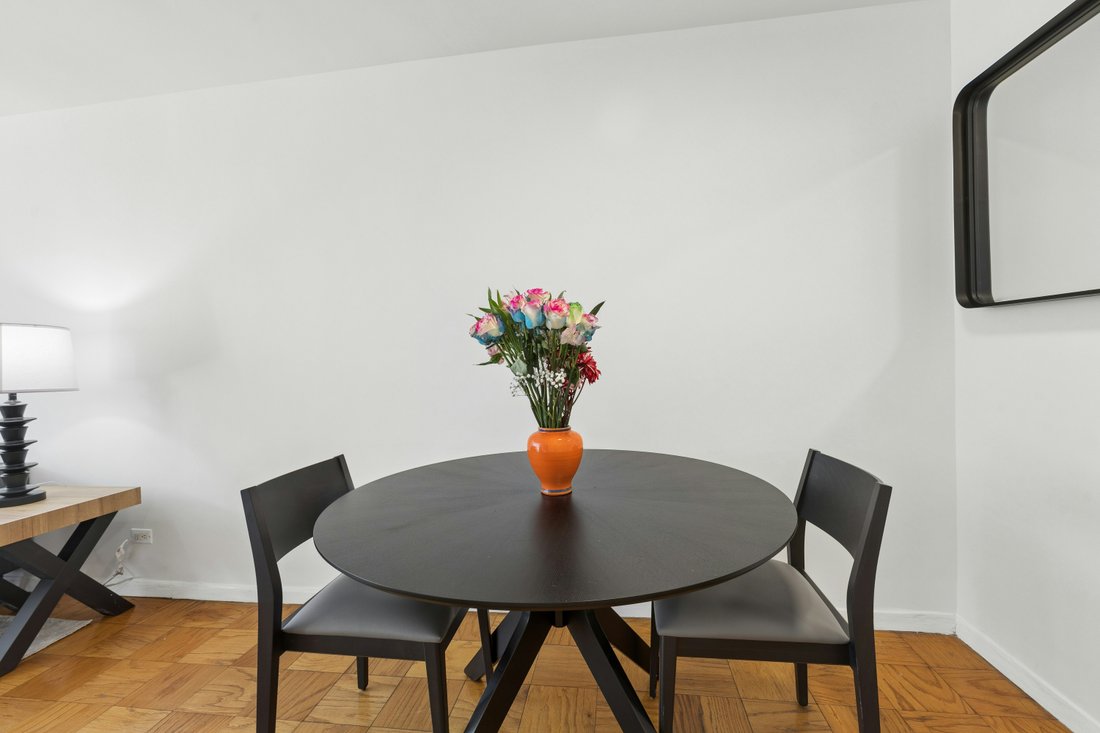 Co Op in New York, New York, United States 3 - 18490892