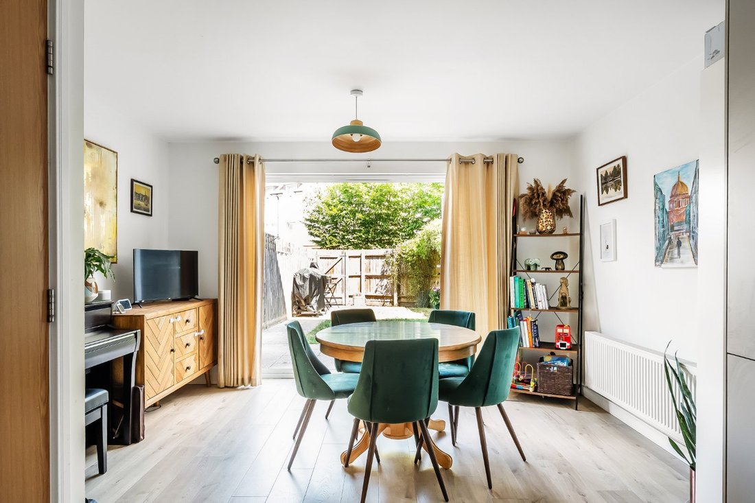 Maison en Dunton Green, Angleterre 3 - 18499015