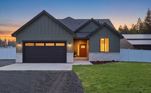 House in Chattaroy, Washington, United States 1