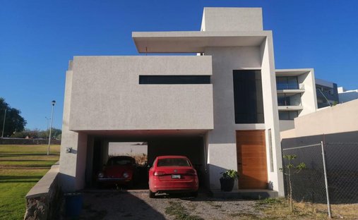 House in San Luis Potosí, San Luis Potosi, Mexico 1