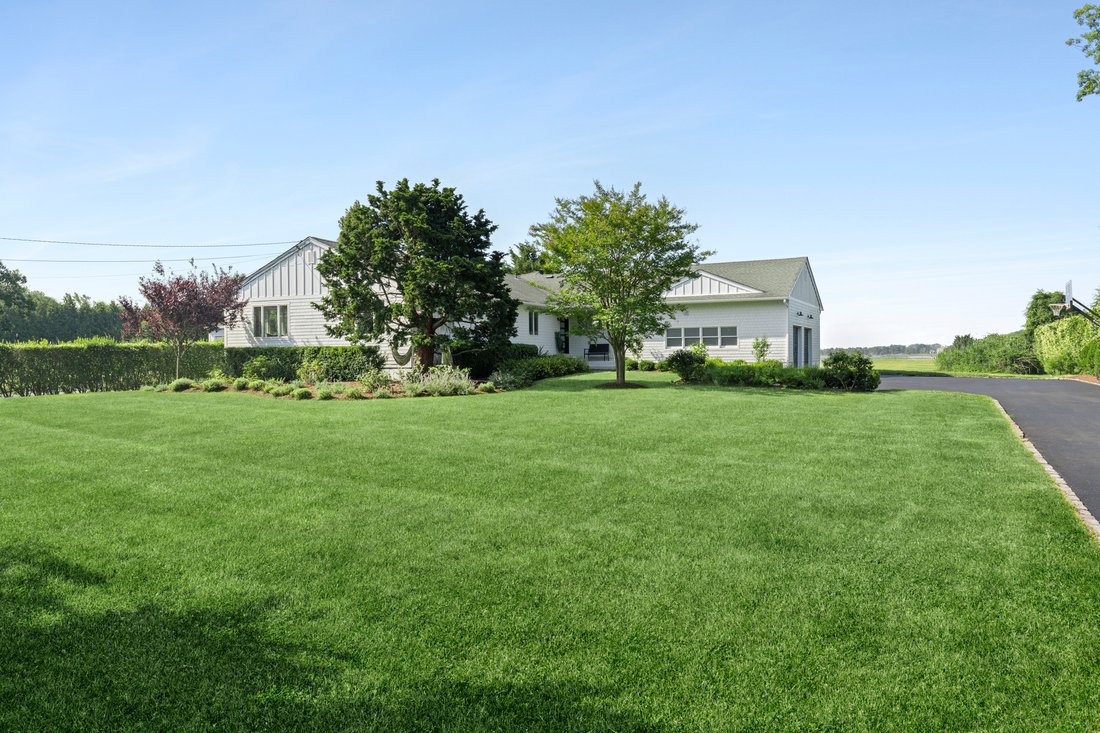 House in East Quogue, New York, United States 2 - 18396846