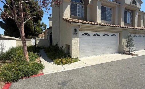 Condo in Irvine, California, United States 1