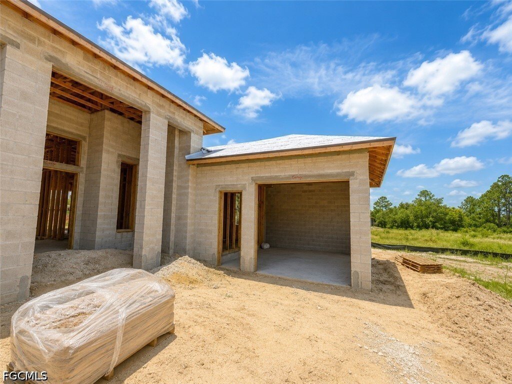 House in Lehigh Acres, Florida, United States 3 - 18502527