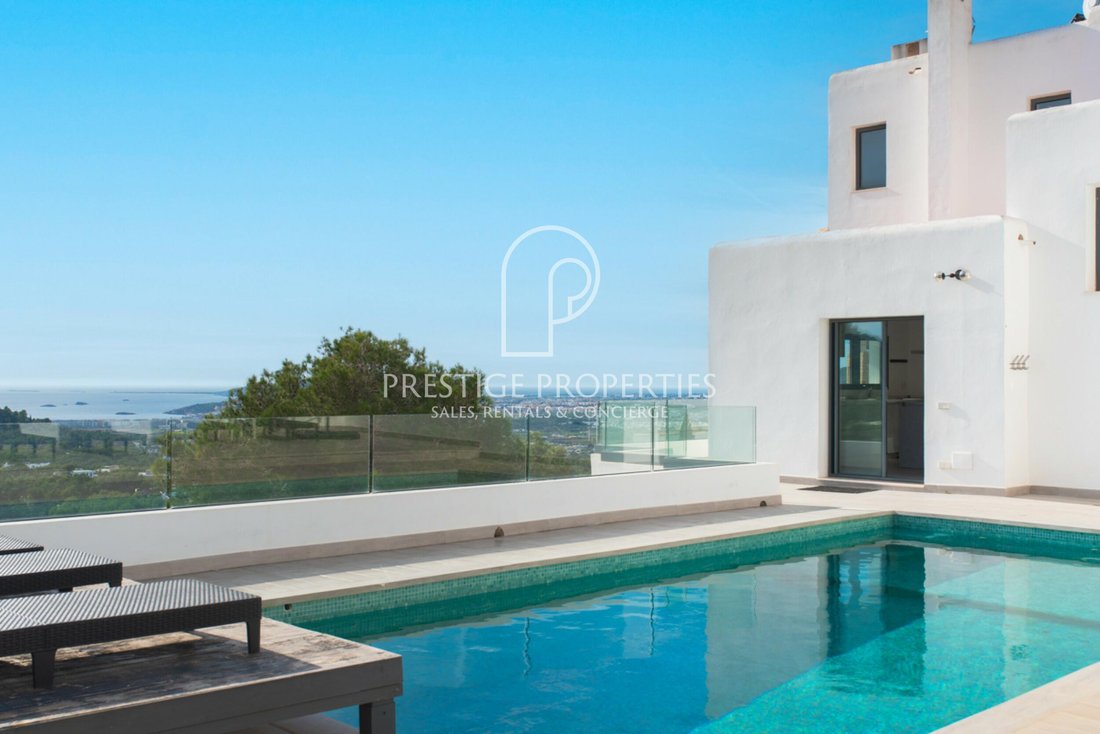 Villa in Can Furnet, Santa Eularia des Riu, Balearic Islands 1 - 16821011