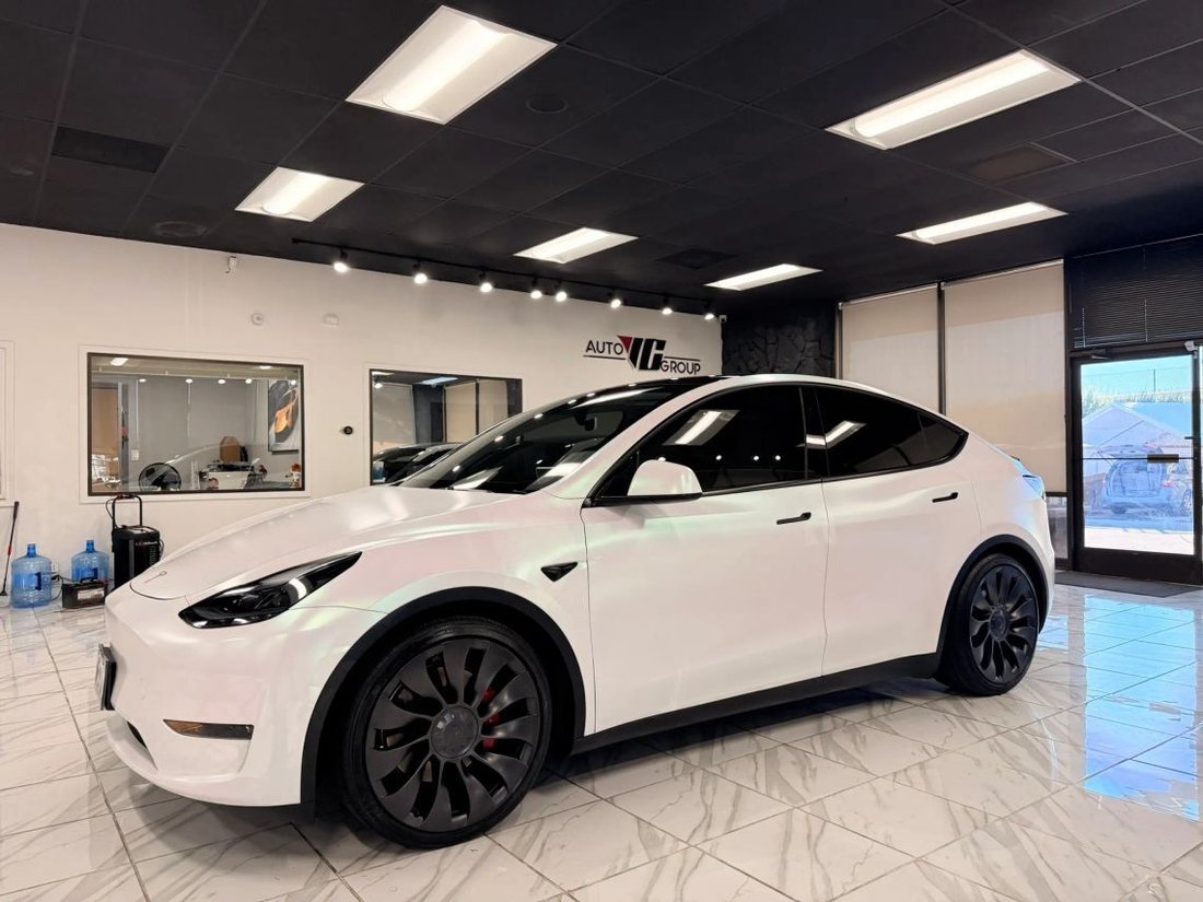 Suv in Pittsburg, CA, United States 2 - 18504507