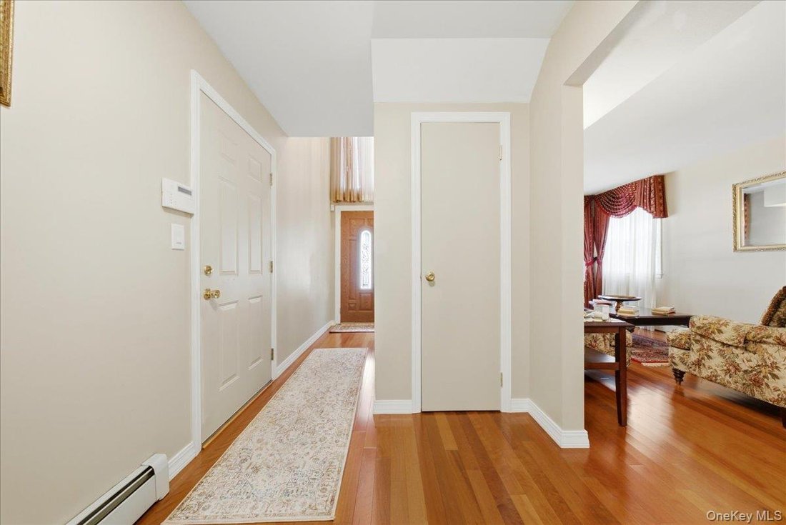 House in New York, New York, United States 5 - 18503948
