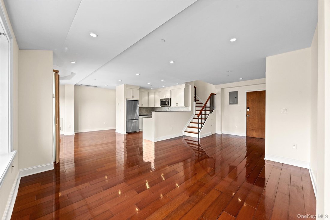 Condo in New York, New York, United States 4 - 18499388
