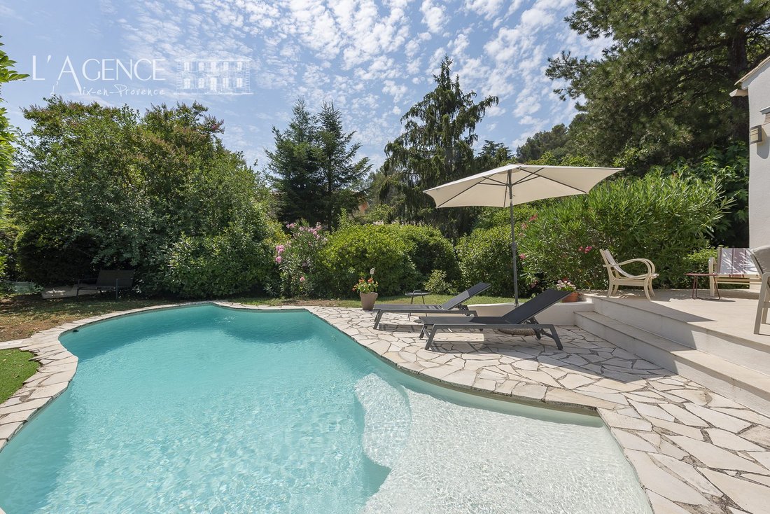 House in Saint-Marc-Jaumegarde, Provence-Alpes-Côte d'Azur, France 1 - 18505114