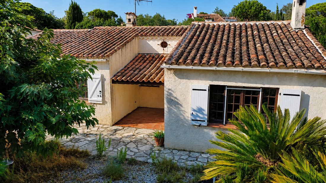 Villa in Exterieurs, Frejus, France 2 - 18502898