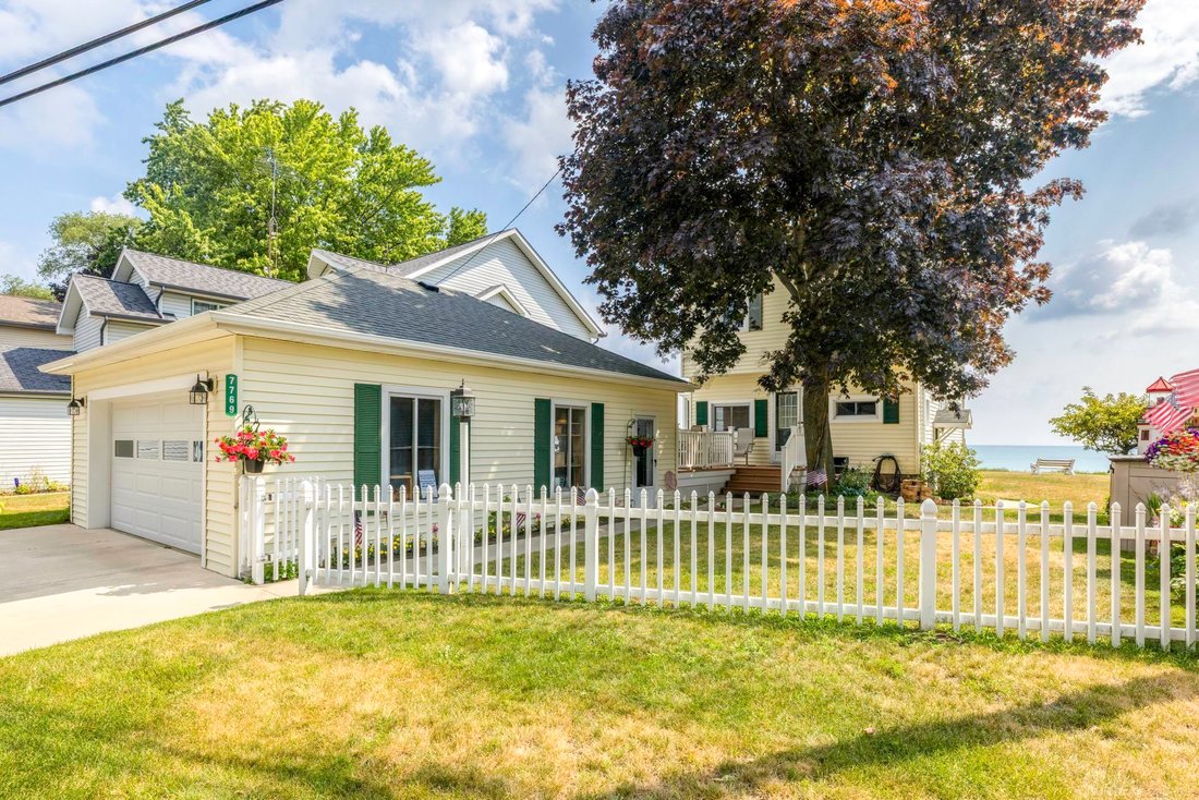 House in Lexington, Michigan, United States 2 - 18499452
