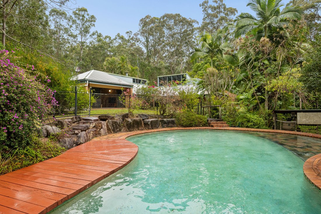 House in Camp Mountain, Queensland, Australia 4 - 18504915