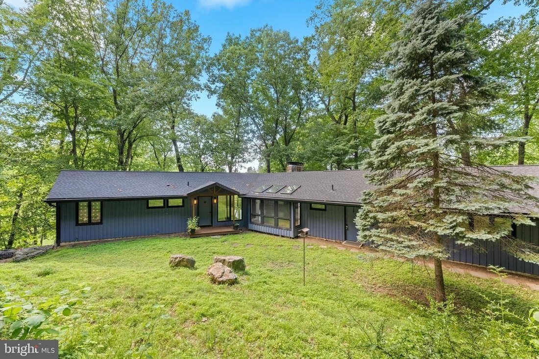 House in Phoenixville, Pennsylvania, United States 2 - 18505601