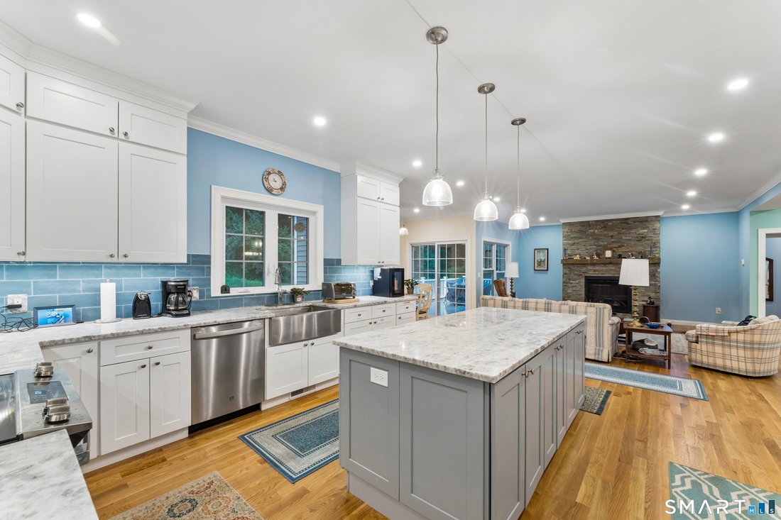 Condo in New Milford, Connecticut, United States 5 - 18499560