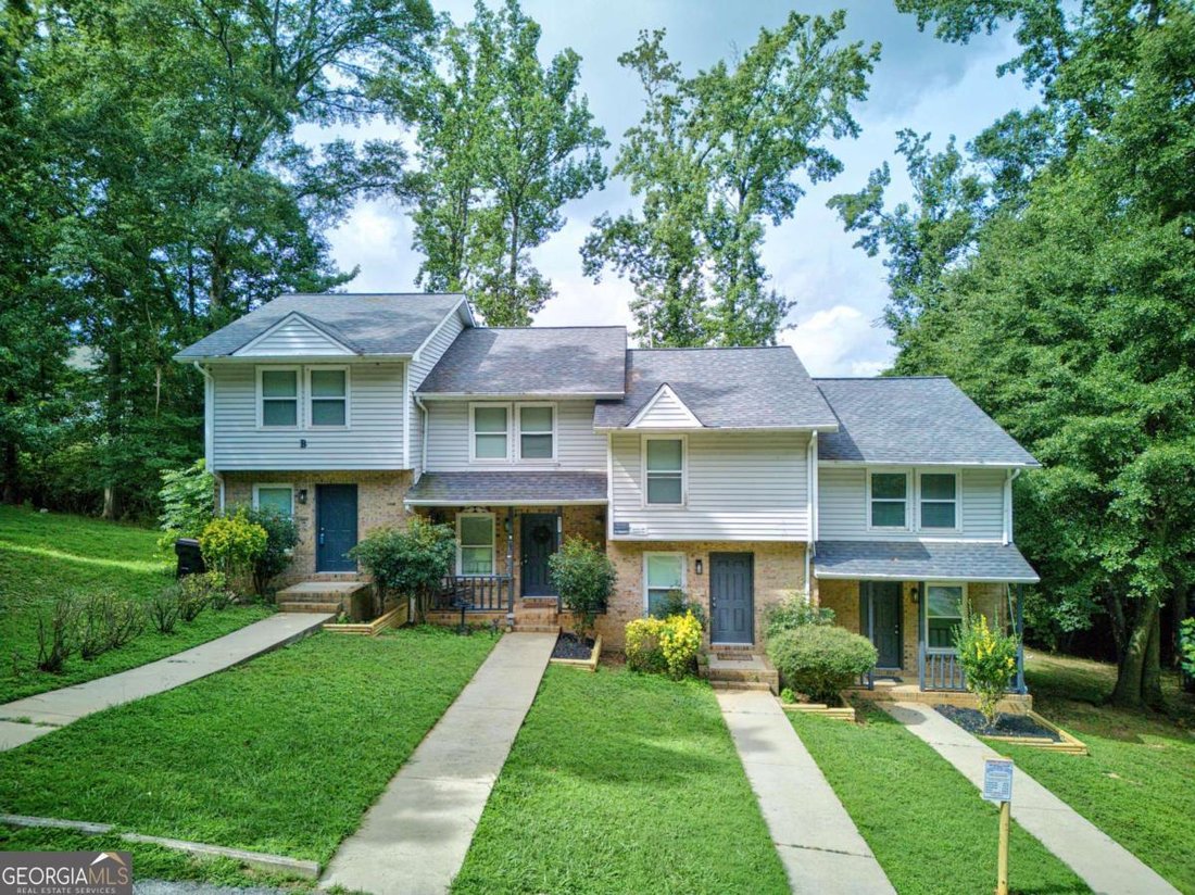 Flowery Branch, Georgia, United States 1 - 18503226
