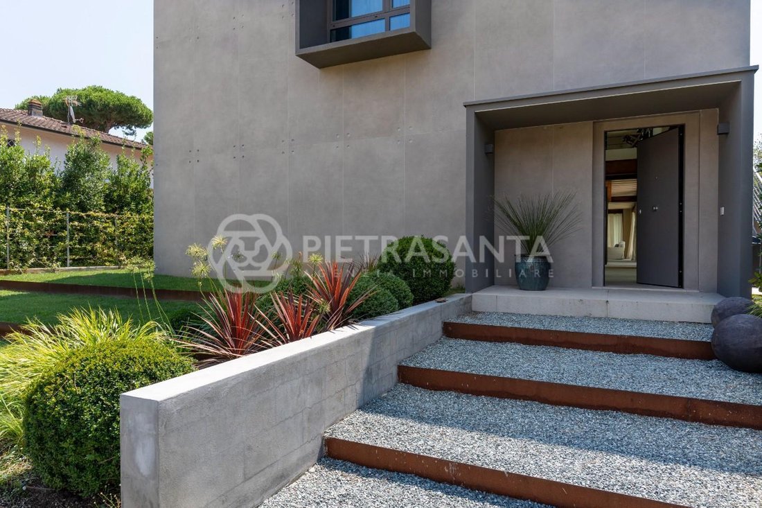 Villa in Tonfano, Pietrasanta, Italy 4 - 18503413