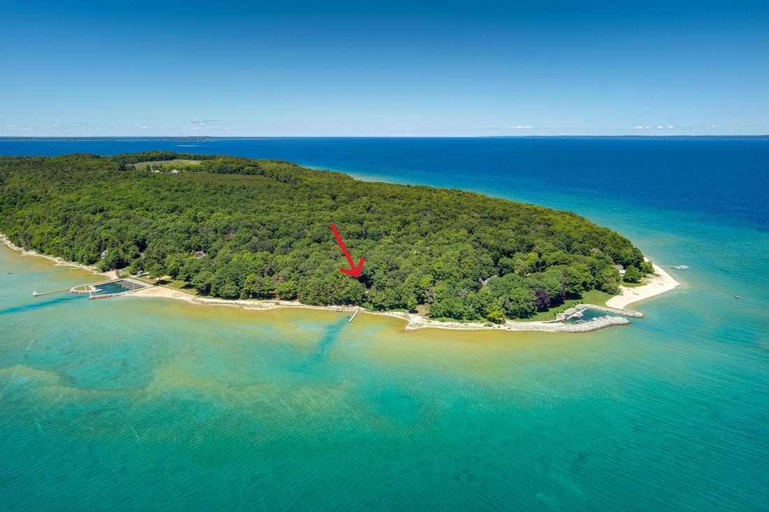 House in Suttons Bay, Michigan, United States 1 - 18307519