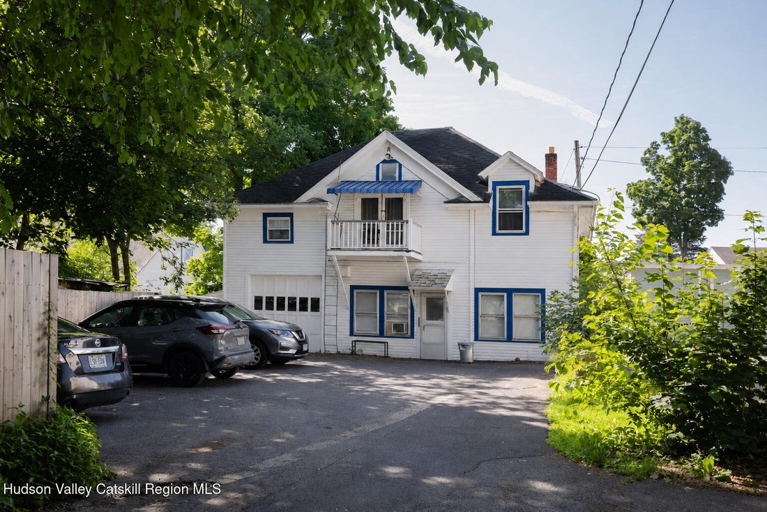 Kingston, New York, United States 2 - 18498899