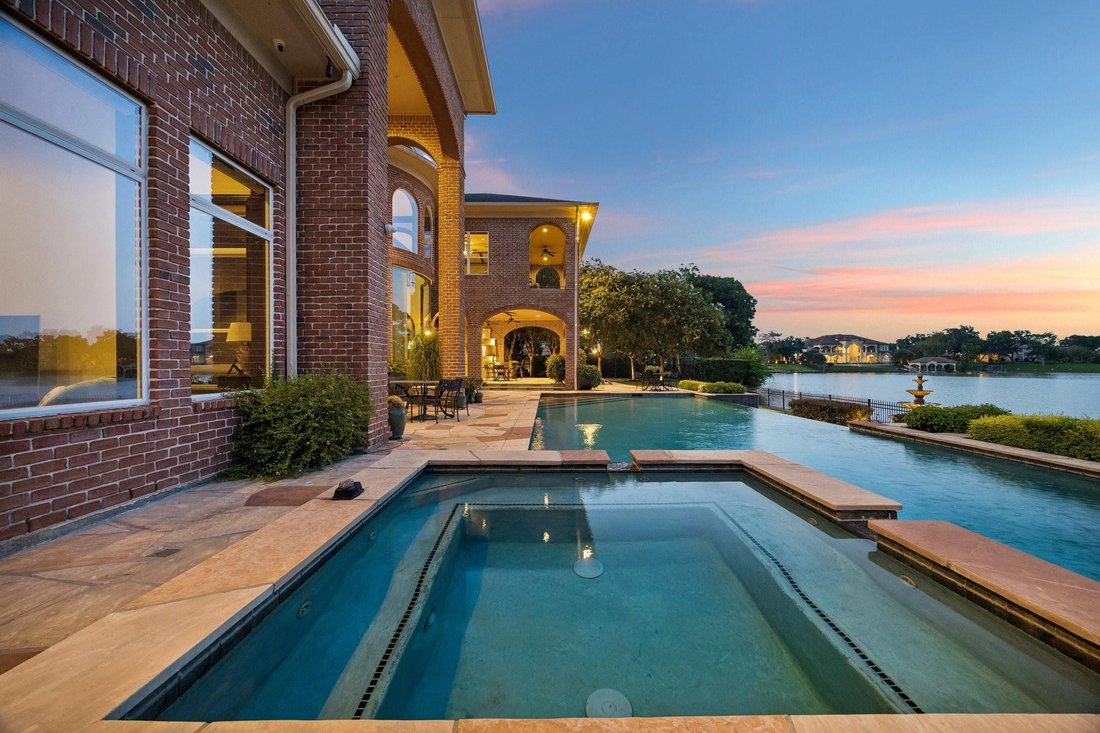 House in Sugar Land, Texas, United States 2 - 18503591