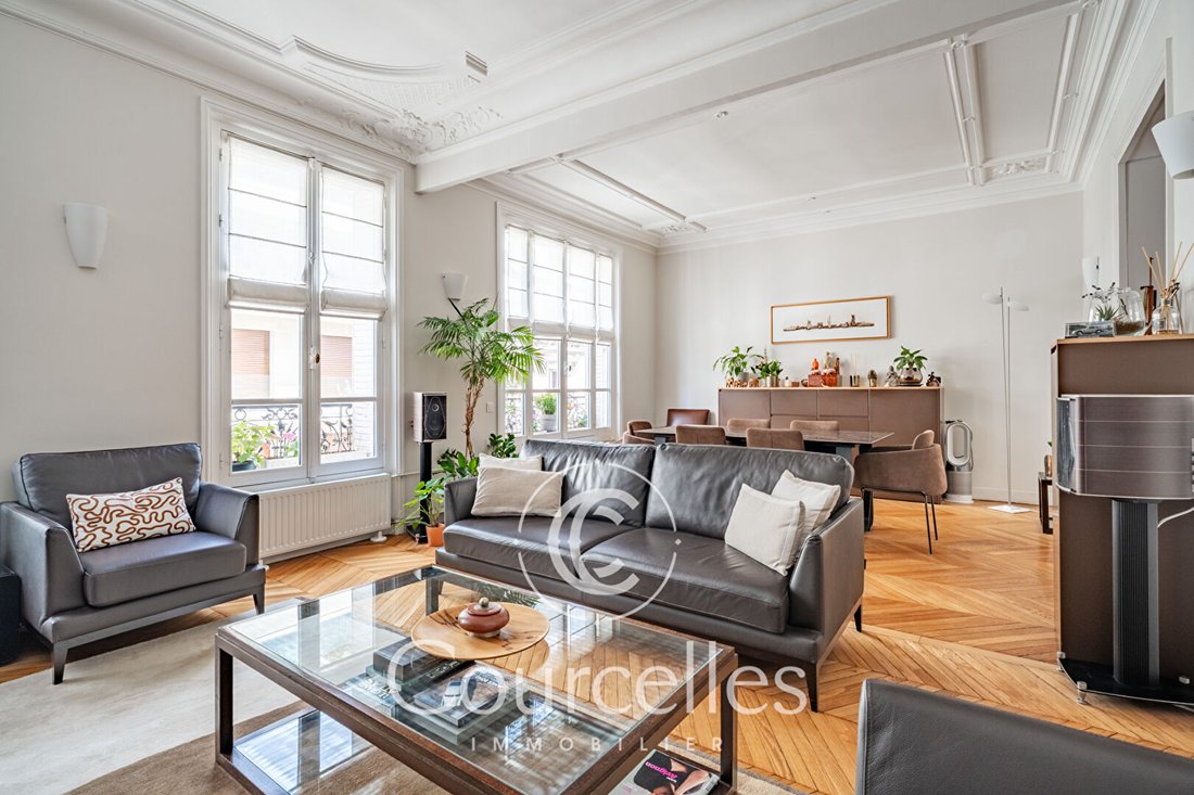 Apartment in La Fourche-Guy Môquet, Paris 17e Arrondissement, Paris 1 - 18502846