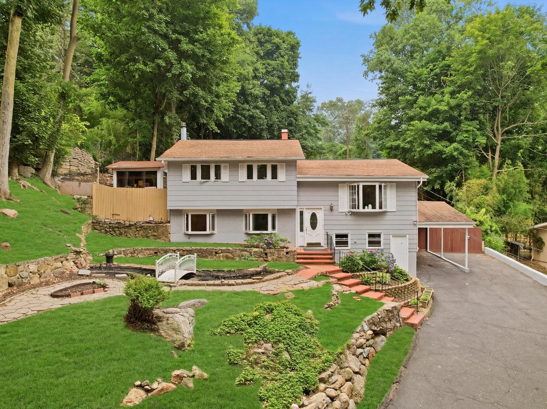 House in White Plains, New York, United States 1 - 18498808