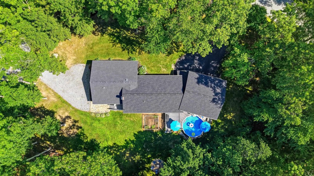 House in Hooksett, New Hampshire, United States 3 - 18499672