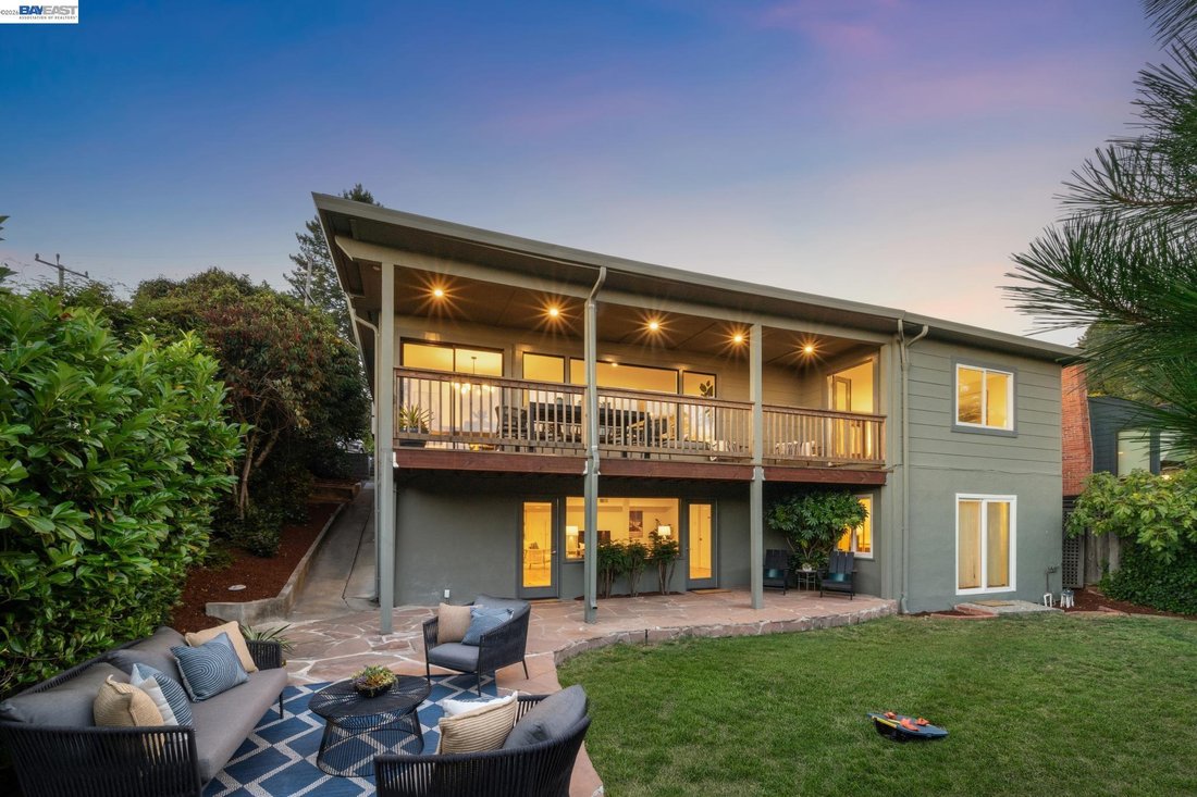 House in Oakland, California, United States 1 - 18502154