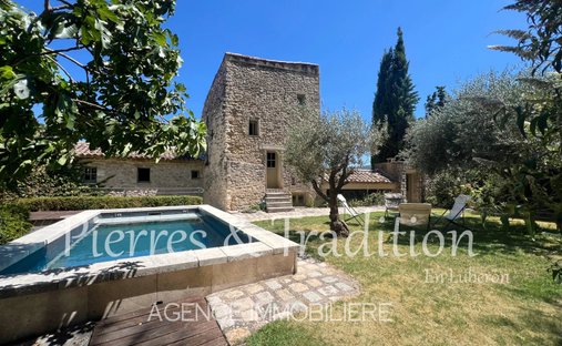 House in Saint-Martin-de-Castillon, Provence-Alpes-Côte d'Azur, France 1