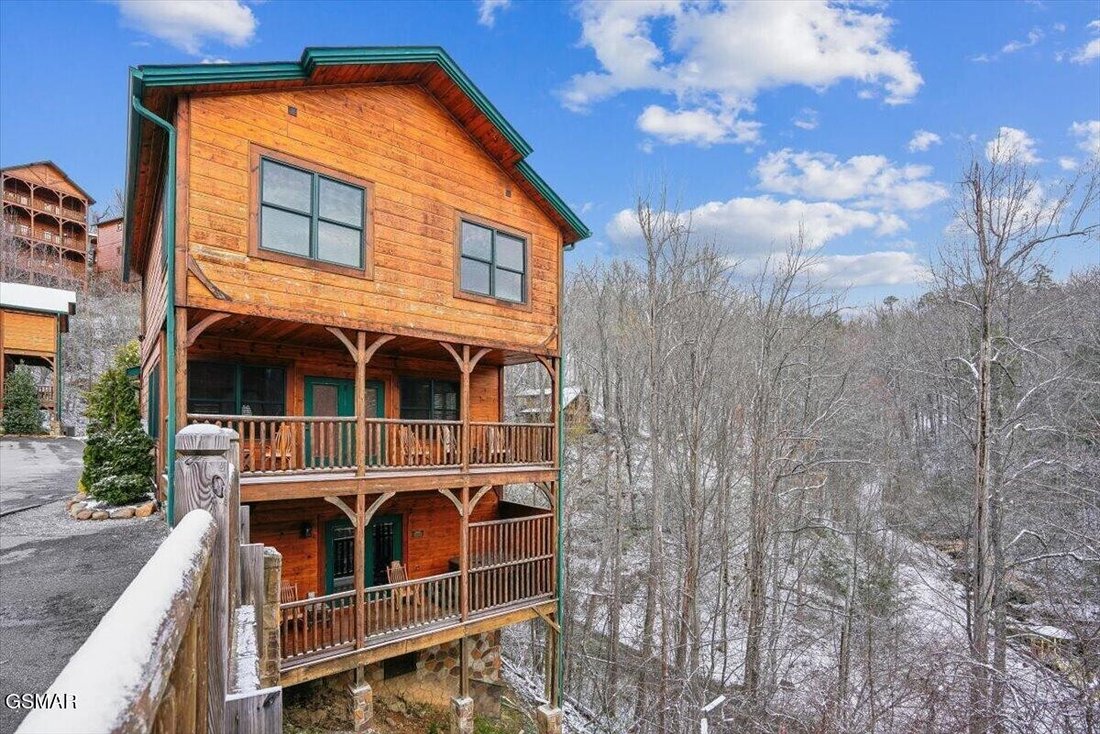 House in Gatlinburg, Tennessee, United States 3 - 18500504