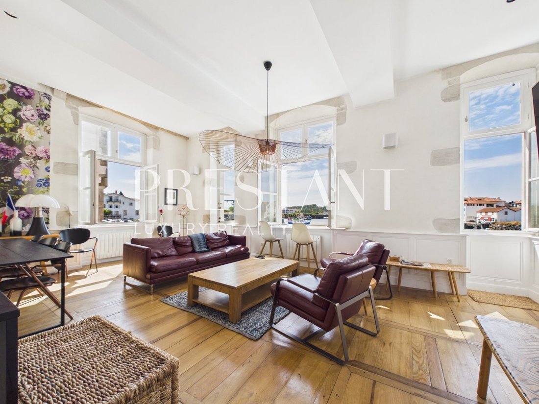 Apartment in Centre Ville, Saint-Jean-de-Luz, France 3 - 18504029