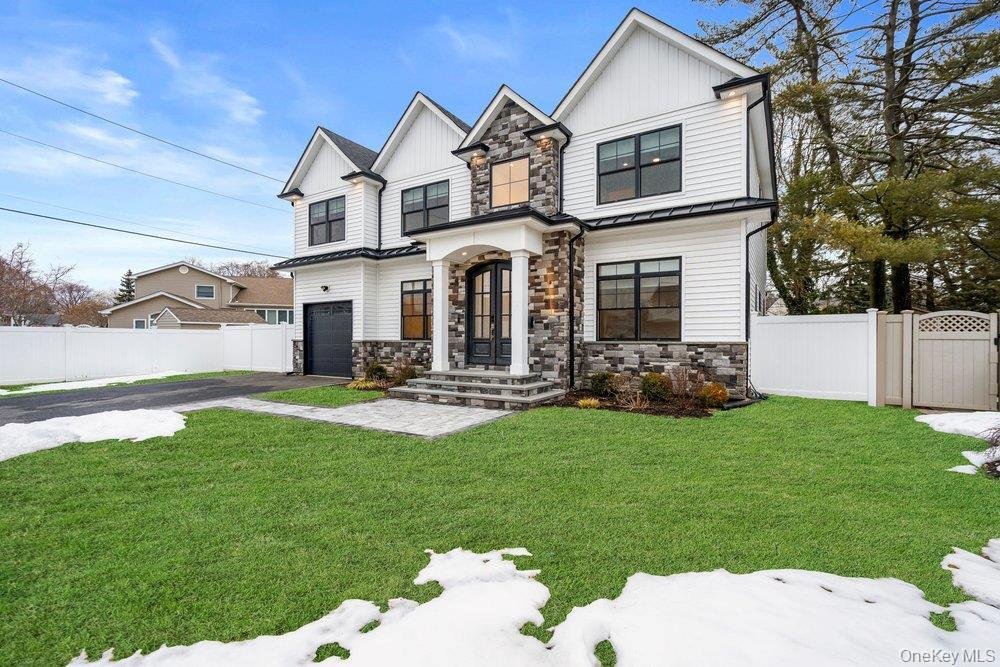 House in Old Bethpage, New York, United States 2 - 18500380