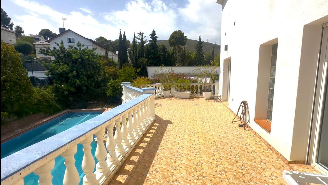 Villa in Castelldefels, Catalonia, Spain 2 - 18504014