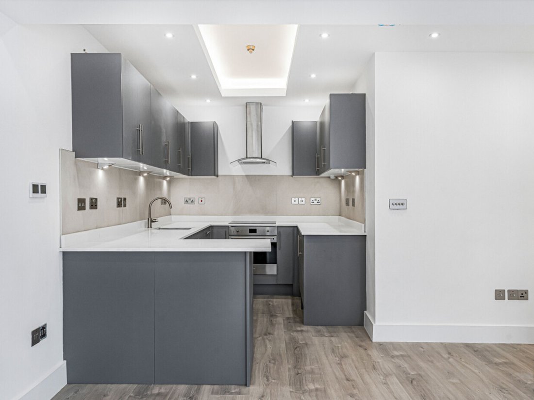 Apartment in Walham Green, Hammersmith and Fulham, England 3 - 18504010